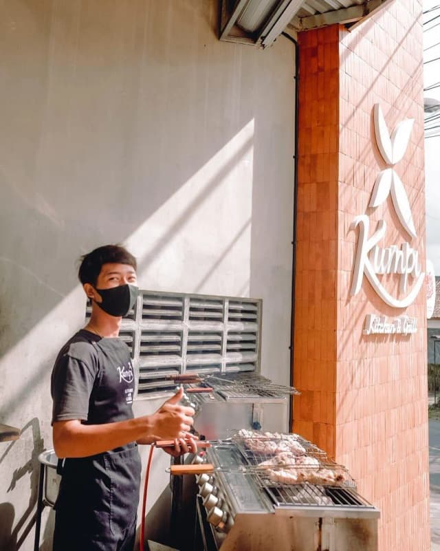 Kumpi Kitchen and Grill